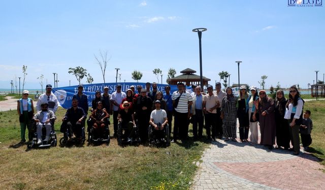Van'da Engeller Dayanışmayla Aşılıyor