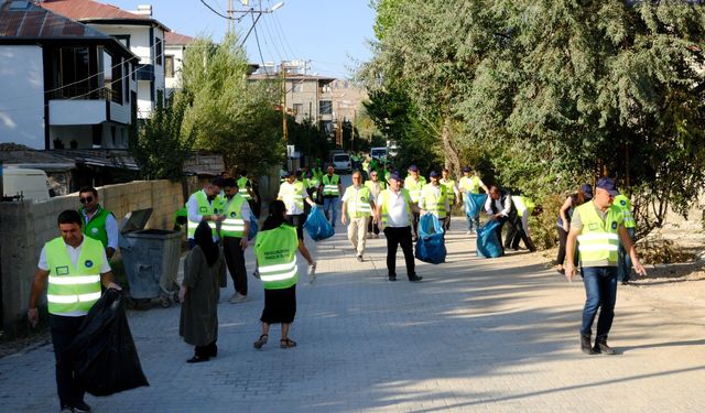 İpekyolu’nda Temizlik Kampanyası Büyüyor: Sıradaki Durak Alipaşa
