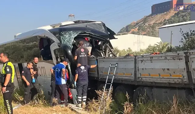 Yolcu Otobüsü Tıra Arkadan Çarptı: 2 Ölü, 3’ü Ağır 18 Yaralı