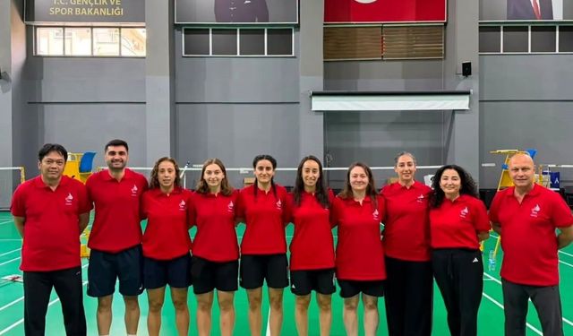 Milli sporcular dünya sahnesinde: Badminton Milli Takımı Hindistan yolcusu