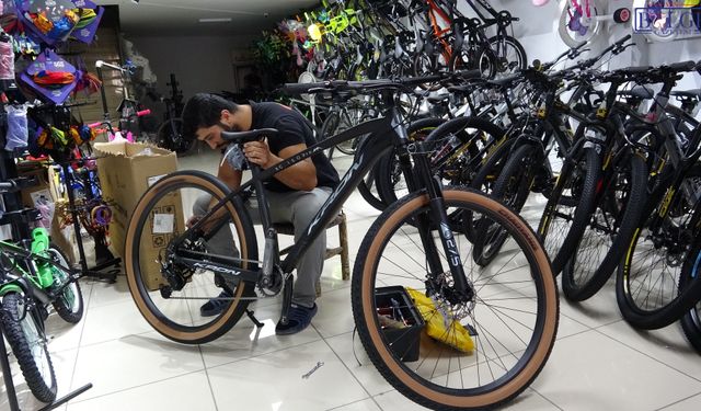 Van’da Bisiklet Rüzgarı: Yeni Yollarla Pedal Çevirenlerin Sayısı Arttı