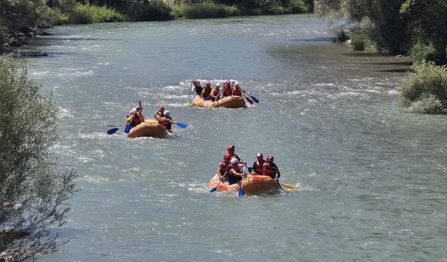 Nefes kesen mücadele! Botlar alabora oldu, sporcular pes etmedi