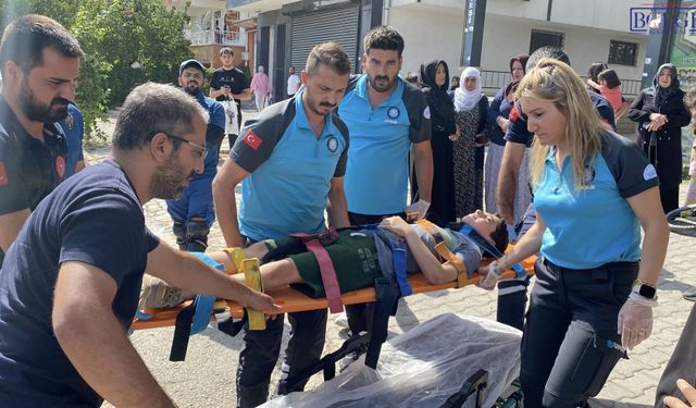 Elazığ’da Korkutan Kaza! Bisiklet Otomobile Çarptı, 3 Çocuk Yaralandı