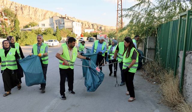 Van’da “Kolektif Emekle Temiz Kentler” Kampanyası Başladı
