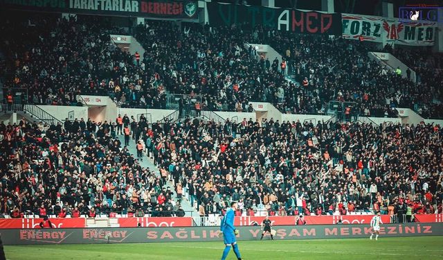 Amedspor Taraftarından Gövde Gösterisi!