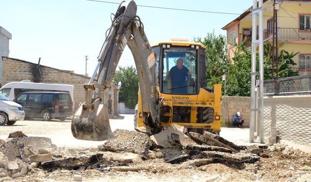 Van’da O Sokakta Asfalt Sevinci! İpekyolu Belediyesi Çalışmayı Tamamladı