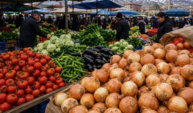 Van’da “Yiğit Muhtaç Oldu Kuru Soğana”: Pazarın Ateşi Cebi Yaktı