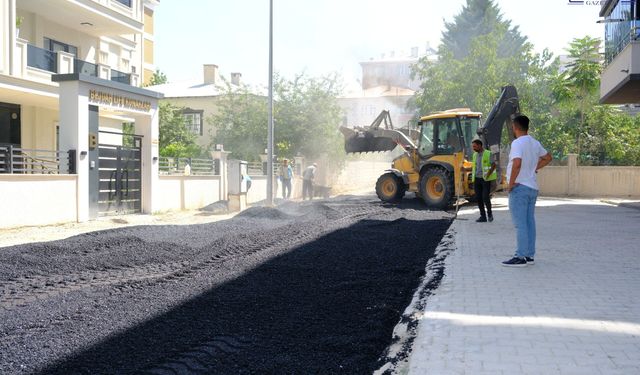 Van’da mahalle sakinlerinin yıllardır beklediği yol yapıldı