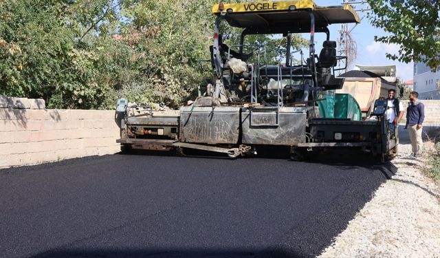 Van’da 30 yıl sonra asfalt sevinci: Bekir Kaya’ya teşekkür