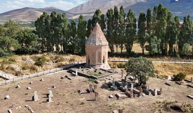 Van’ın kültürü yenileniyor: Gevaş’taki tarihi miras yeniden ayağa kaldırılıyor