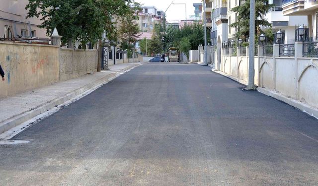 Van'da Asfalt Seferberliği! İki Sokak Daha Yenilendi