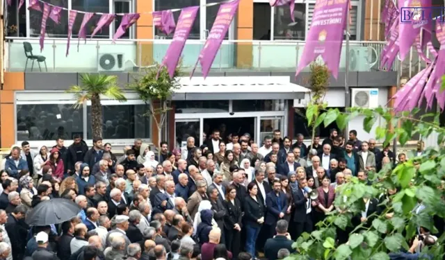 Diyarbakır'da  belediyeye silahlı saldırı girişimi!