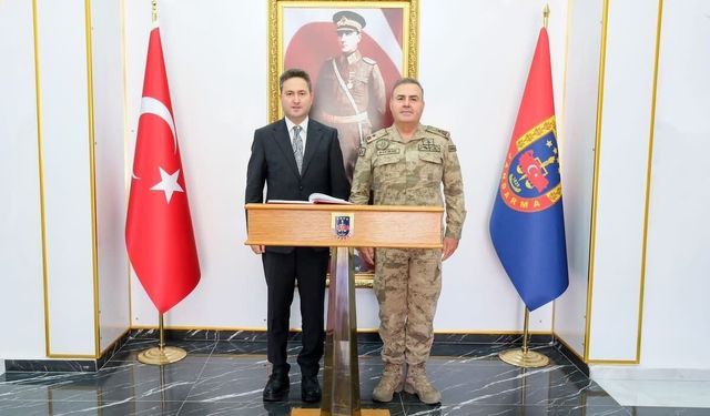 Kaymakam Çelik, Van İl Jandarma Komutanı Avkıran’ı ziyaret etti