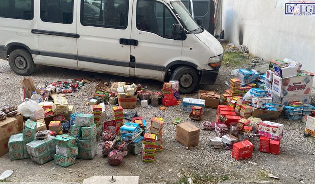 Van’da bir minibüs dolusu tarihi geçmiş gıda ürünü bulundu!