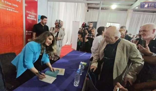 Diyarbakır’da Başak Demirtaş’ın imza etkinliğine yoğun ilgi
