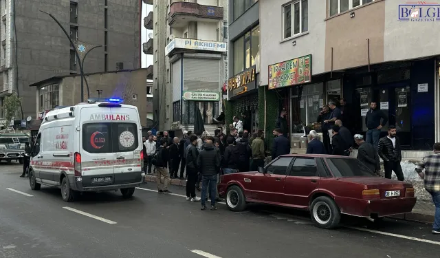 Hakkari’de ortalık karıştı: Taşlı sopalı kavgada 4 yaralı