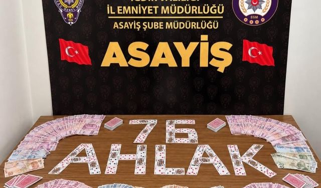 Iğdır’da kumar ve fuhuş operasyonları: 5 yabancı uyruklu kadın sınır dışı edildi