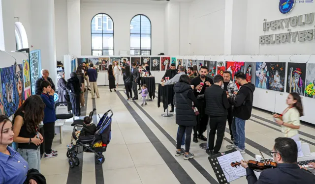 Van’da genç sanatçıların eserleri görücüye çıktı