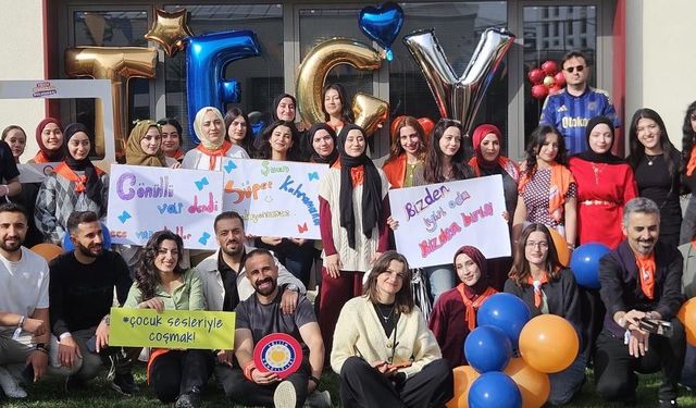 Van’da 200 TEGV gönüllüsü çocukların geleceği için buluştu