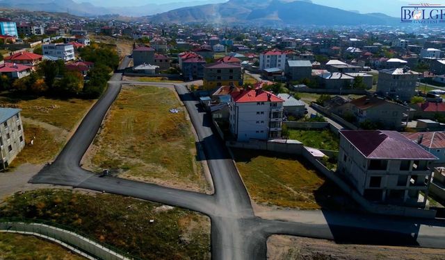 Van’da asfalt çalışmaları hız kazandı: Hedef 40 bin ton