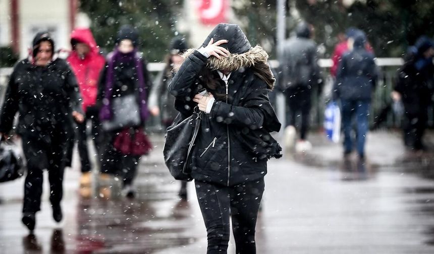 Meteoroloji'den 7 İl İçin Sağanak Uyarısı! Van da Listede Yer Aldı
