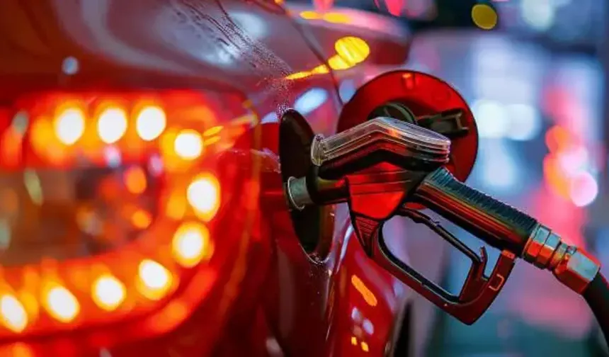 Araç sahiplerine kötü haber! Akaryakıtta şok zam! İşte Van'da akaryakıt fiyatları