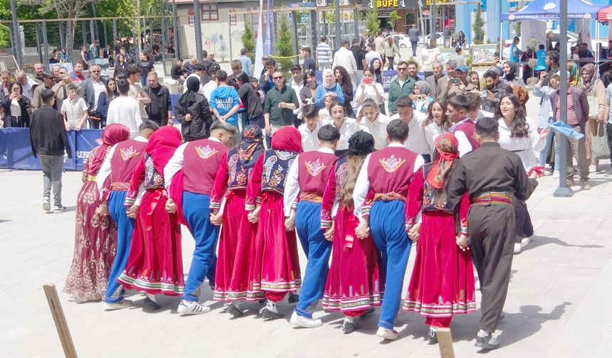 Van'da "Gençlik Spor Festivalleri" başladı