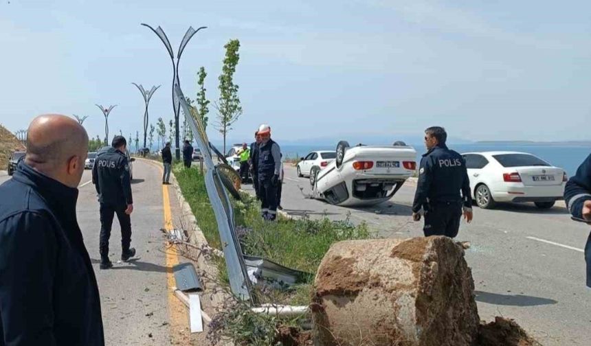Edremit'te trafik kazası: 3 yaralı
