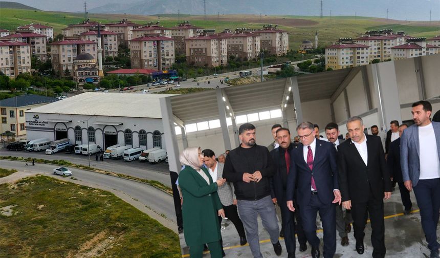 Vali Balcı, pazar esnafını ziyaret etti
