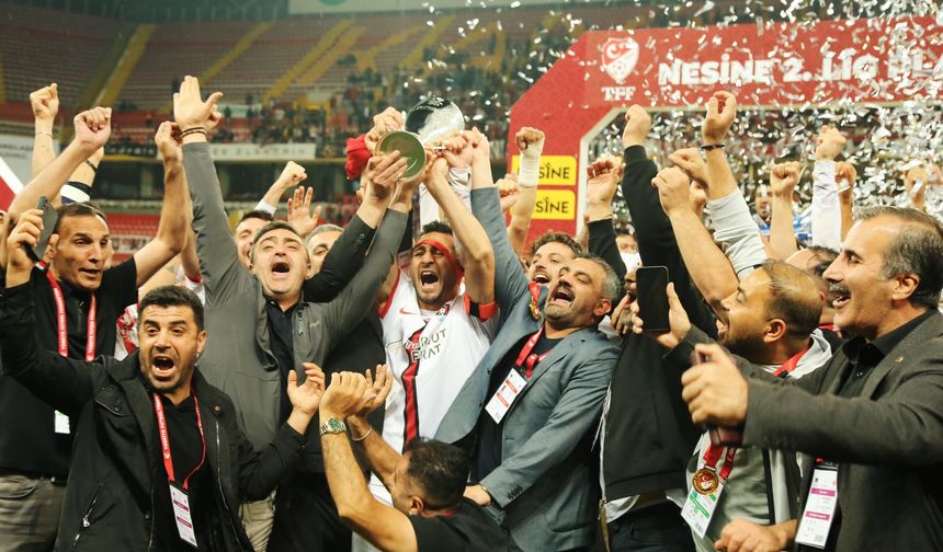Canavar uyandı  1.Lig'in Sefir-i Geri döndü
