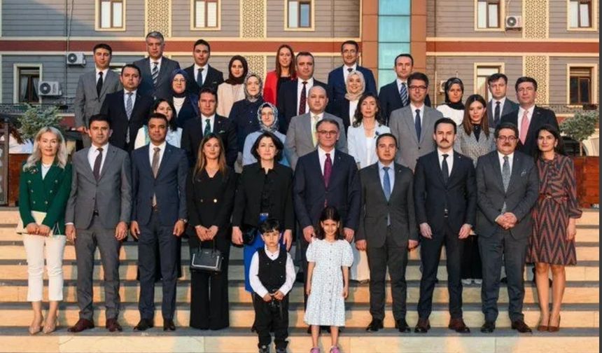 Van’da Vali Yardımcıları ve Kaymakamlara Veda Yemeği