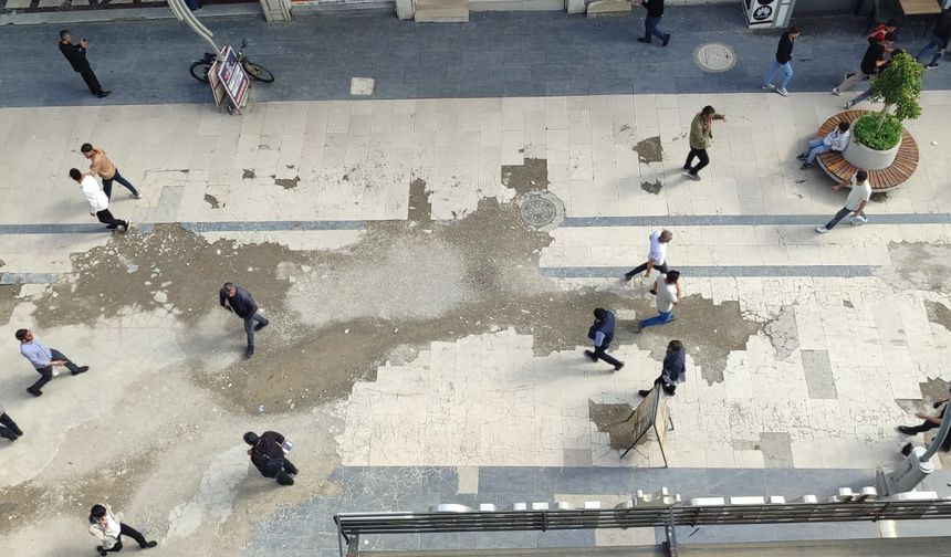Sanat Sokağı’nda Her Yağmur Kabusa Dönüşüyor: Vatandaşlar Tepkili!