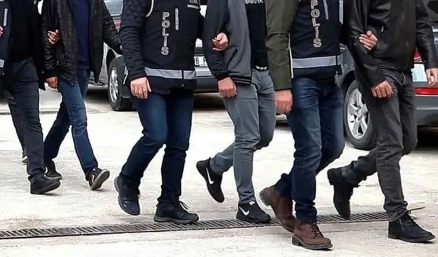 Van ’da 990 Paket Kaçak Sigara Ele Geçirildi