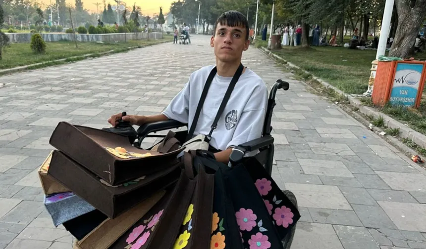 Vanlı Diyar Tekerlekli Sandalyesiyle Kendi İşini Kurdu