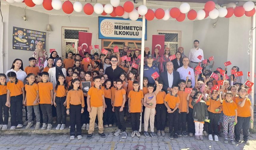 Bahçesaray’da İlköğretim Haftası Başladı