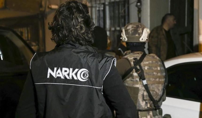 Narkotik Operasyonu! Araçtan Çuvallar Dolusu Yasaklı Madde Çıktı