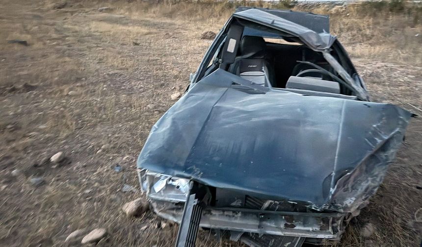 Gevaş’ta Lastik Patlaması Trafik Kazasına Yol Açtı