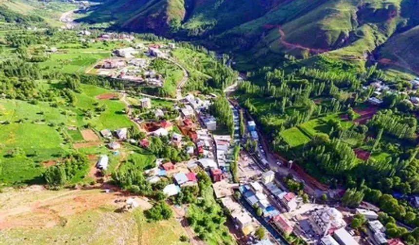 Van-Bahçesaray Yolunda Çığ Tedbiri Kaldırıldı