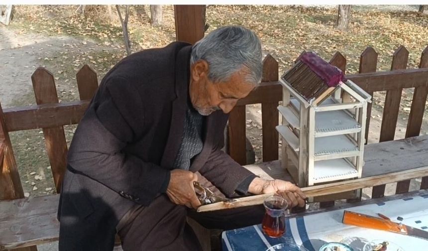 Van'da yaşayan perkinson hastası el sanatları ile şifa buldu
