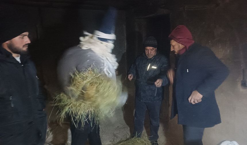 Vanlılar Atalarından Gelen Geleneği Gelecek Nesillere Taşıyor