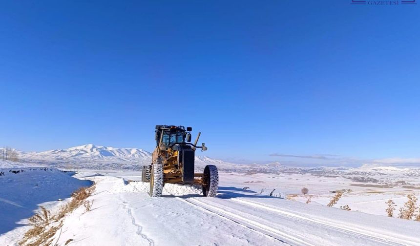 Van-Bahçesaray yolu ulaşıma kapandı! Yol ne zaman açılacak?