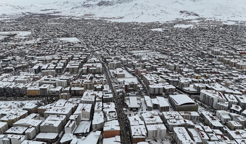 İpekyolu Belediyesi'nde Kar Seferberliği: 62 Araç ve 120 Emekçi Sahada Olacak - Van Haber | Bölge Gazetesi Van