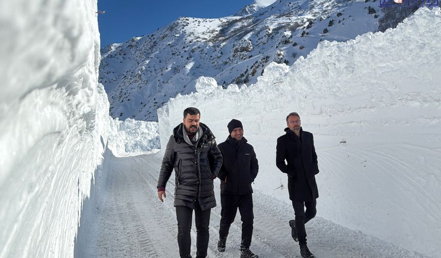 Van’da Kar ve Çığ Engeli: Çatak İlçesi 4 Gündür Ulaşıma Kapalı