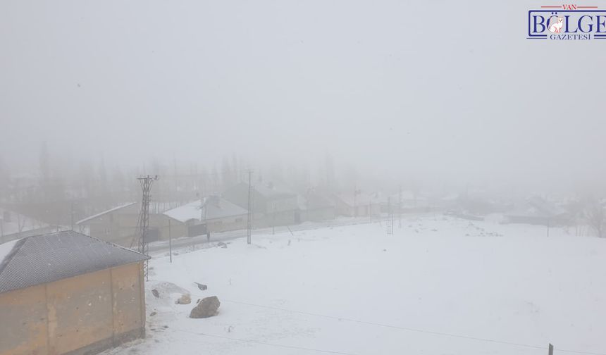Van’ın Başkale İlçesi Yeniden Kara Teslim Oldu