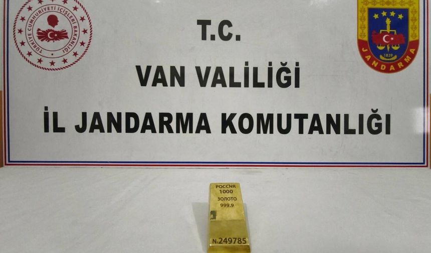 Van’da Kaçakçılık Şüphesi: 1 Kiloluk Külçe Altın Operasyonda Yakalandı