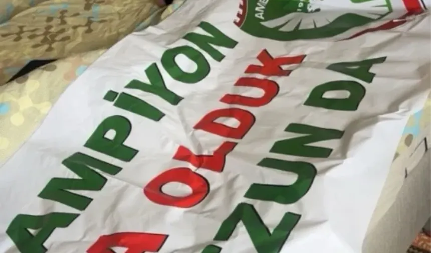 Mezuniyette pankart krizi: Amedspor mesajına müdahale tartışma yarattı