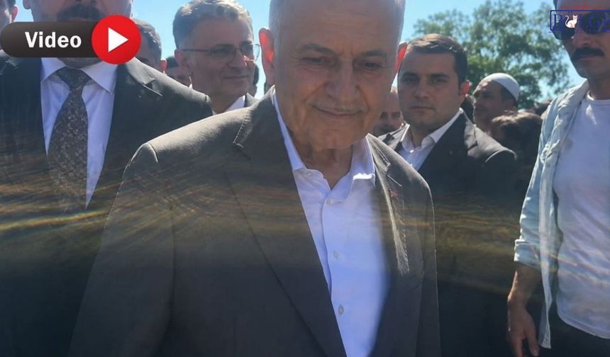 Van'da Binali Yıldırım’a Kürt Kadını Olayını Soran Muhabirimize Engel