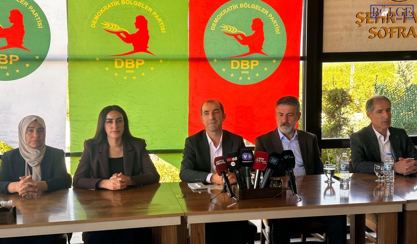 DEM Parti ve DBP Yöneticileri Gazetecilerle Buluştu