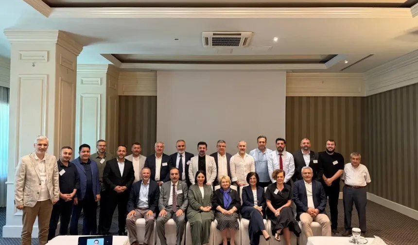 Van’da Gündem Barış Süreci Oldu! Hukuki Adımlar Masaya Yatırıldı