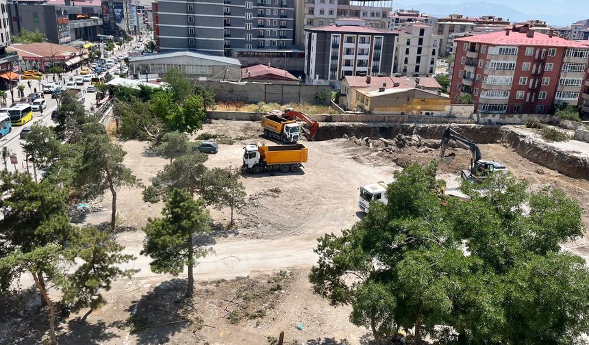 Van Gölü Aktivistleri Derneği’nden Eski Ordu Evi Alanı İçin Çağrı